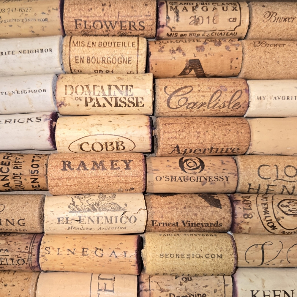 200 Used High-End Wine Corks